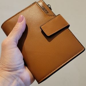 Women's Stylish Faux Leather Wallet - Multiple Card Slots & Zipper Pocket NEW